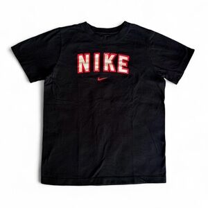 Nike Boys Large Black Graphic T-Shirt Red Logo L 14-16
